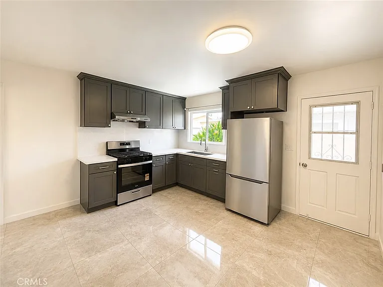 5315 Golden West Ave — Photo 3