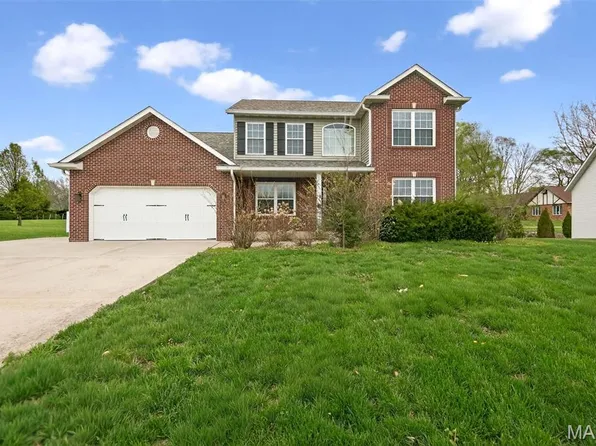 2408 Liberty Dr, Maryville, IL 62062