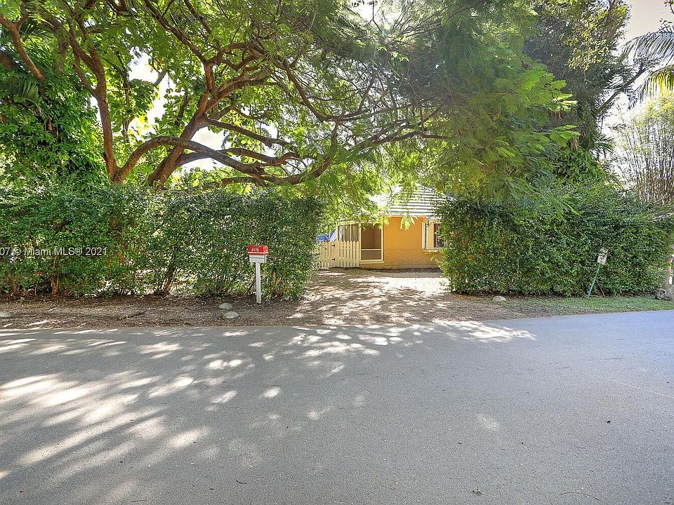 1st image of 4178 El Prado Blvd
