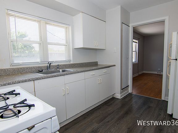 5th image of 1949 Hickory Rd #2E