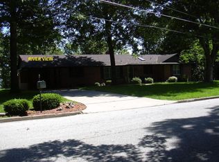 2419 Greentree Rd, Jefferson City, MO 65101