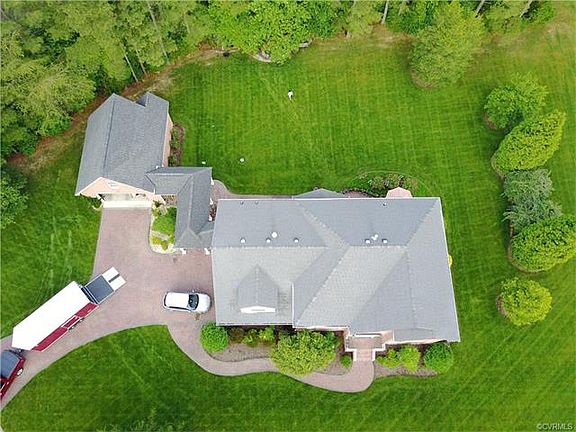 4th image of 5401 Brickshire Dr