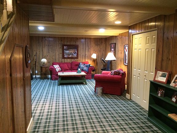 Lower level with walkout