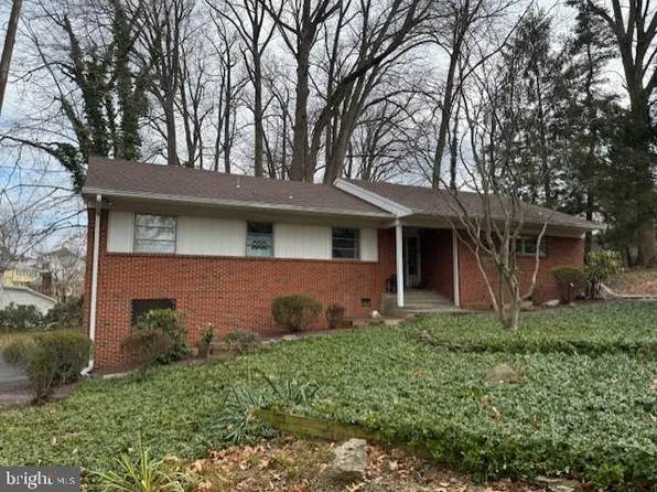2308 Woods Rd, Wilmington, DE 19808