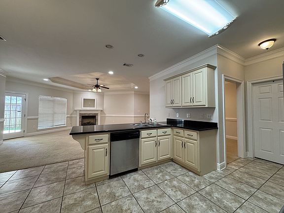 5th image of 5544 Fairfield Pl