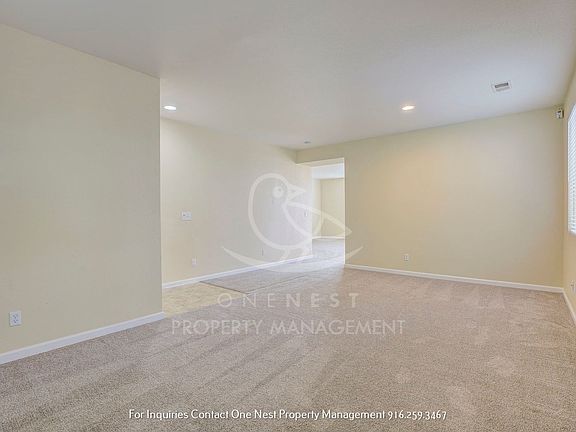 4th image of 1746 Barney Ave