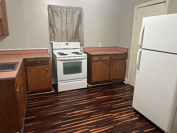 3rd image of 3506 Dodson Ave