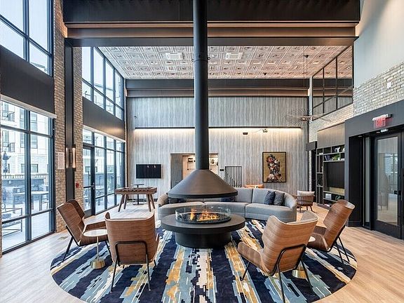 5th image of 3 Park Ave #10