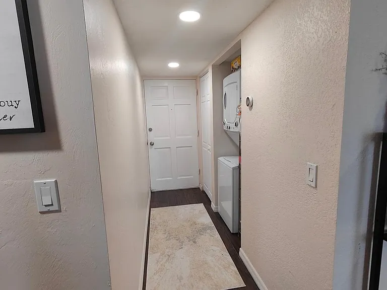 3131 S Ridgewood Ave #212 — Photo 10