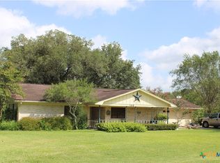 108 Camino Dr, Victoria, TX 77905