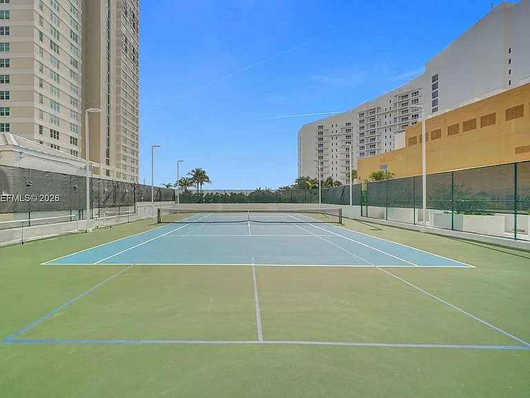 770 Claughton Island Dr #15 — Photo 10