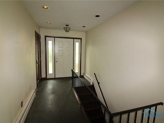 2nd image of 1920 County Road U