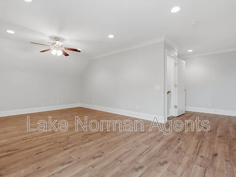 505 Stonemarker Rd — Photo 17