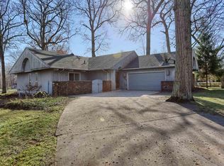 4034 N Valley Ln, Warsaw, IN 46582