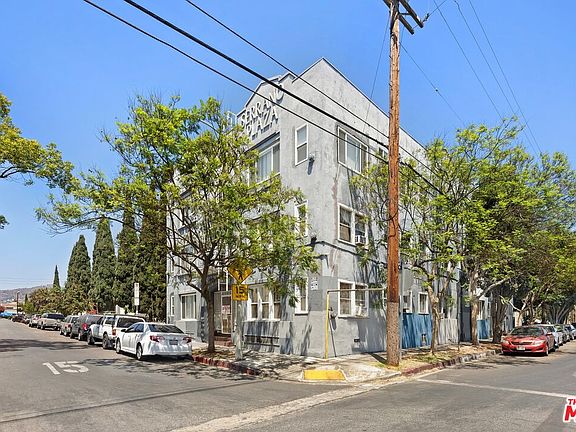 4th image of 1000 N Serrano Ave
