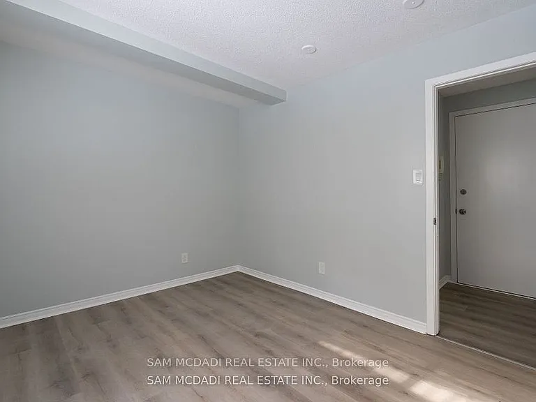 15 Faulkner St #104 — Photo 10