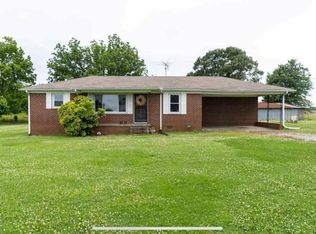 121 Esquire Peek Rd, Humboldt, TN 38343
