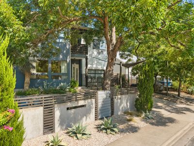 2104 E Side Dr, Austin, TX, 78704