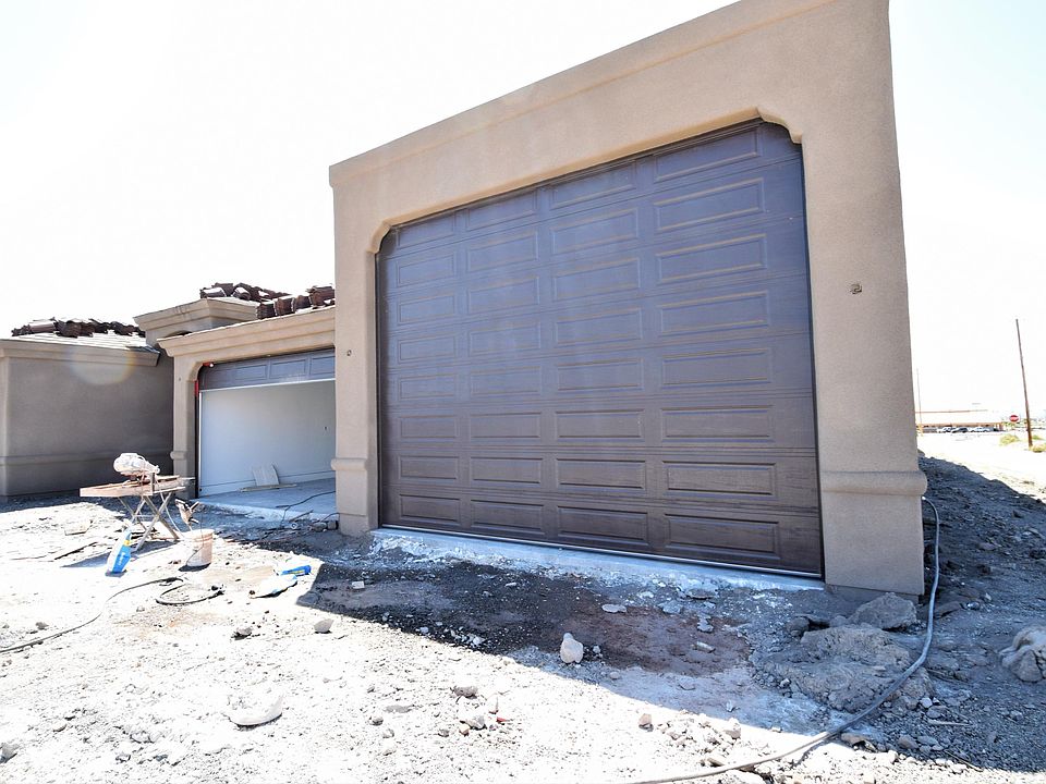 1st image of 3179 Summit Way