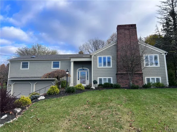 5206 Winterton Dr, Fayetteville, NY 13066