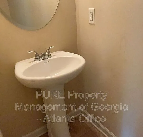 400 Brookwood Xing — Photo 8