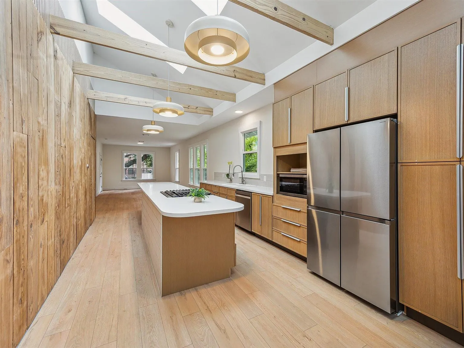 2 bed, 2.5 bath, 1490 sqft, $3,850 — Photo 4