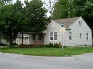 1320 S Morris St, Mexico, MO 65265