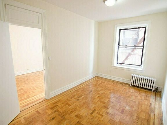 5th image of 4323 40th St APT 4J