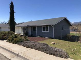 1403 Dove Ln, Yreka, CA