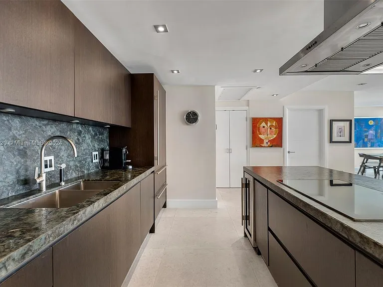 101 Ocean Dr #907 — Photo 9