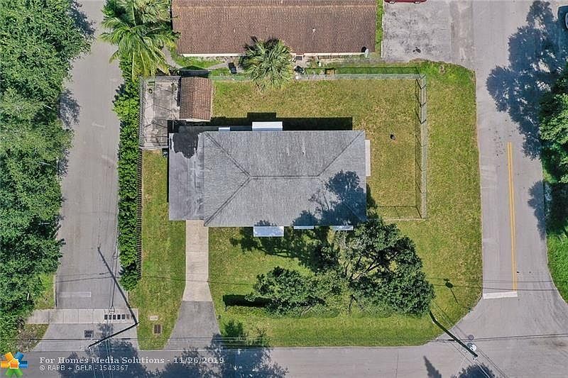 1st image of 1954 SW 29th Ave