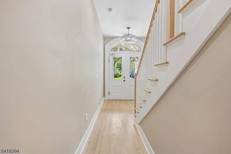 3 bed, 2.0 bath, $5,500 — Photo 2