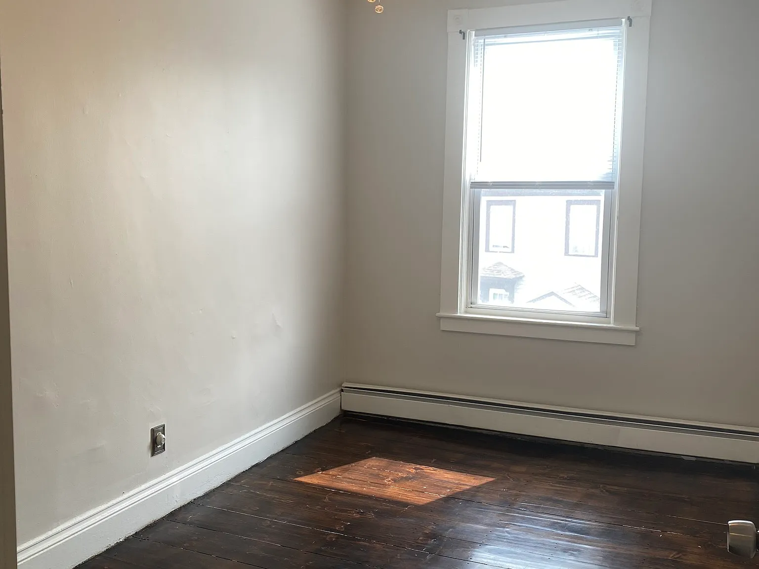 485 Bridge St — Photo 4