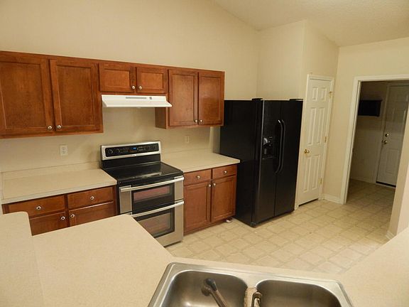 3rd image of 9688 Parker Lake Cir