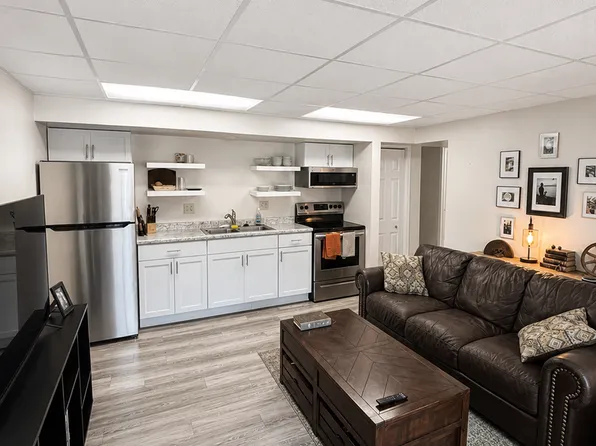 Forest Street Apartments, 408 Forest St APT 10, Mount Horeb, WI 53572