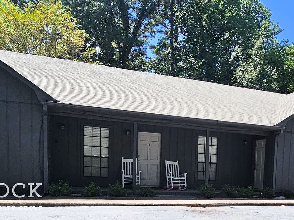 2nd image of 1934-1940 Harrison Dr #100