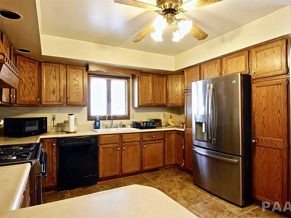 3rd image of 511 W Virginia Ave