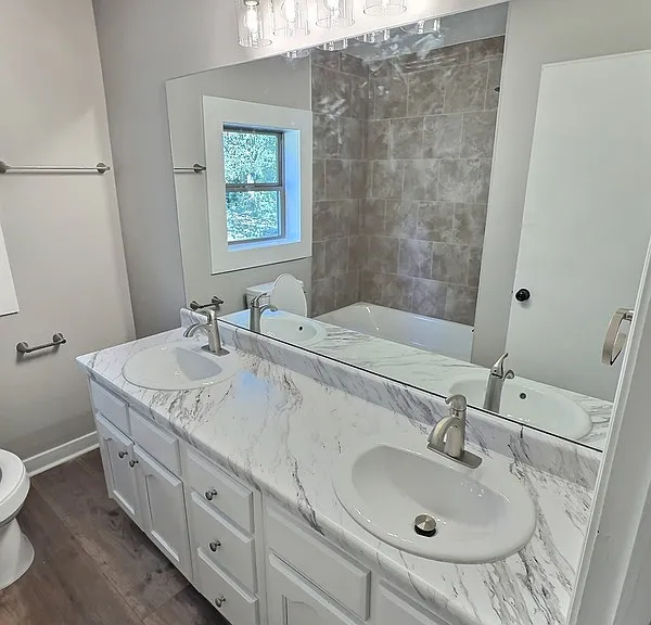 2430 Raleigh Lagrange Dr — Photo 16