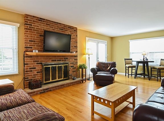 4th image of 428 E Carpenter Dr