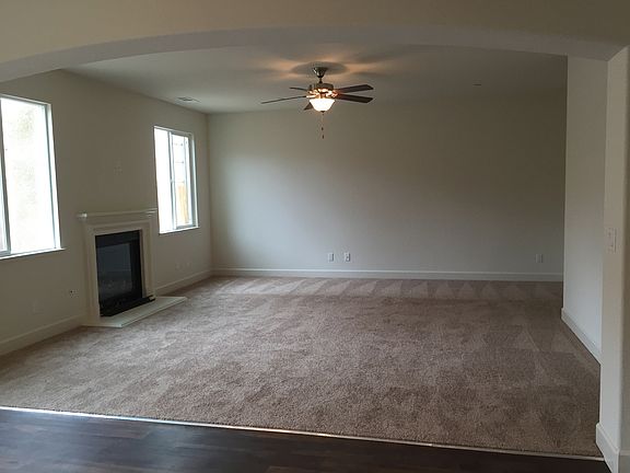 5th image of 415 Shadow Creek Ave