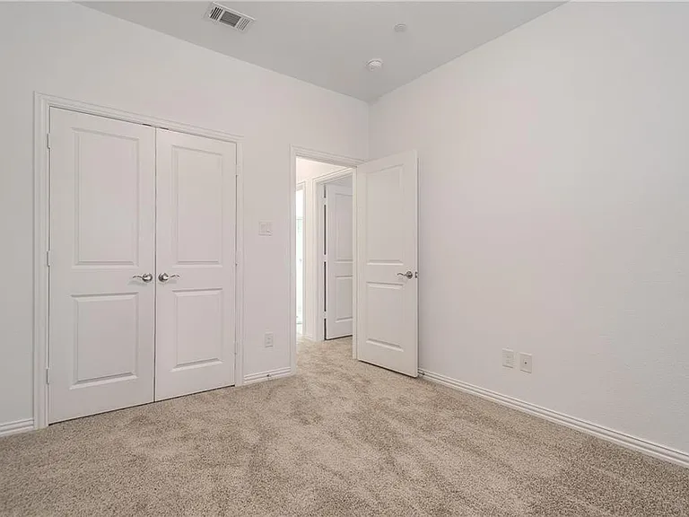 3708 Lantern Ln — Photo 24