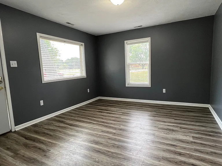 3102 W Michigan Ave — Photo 3