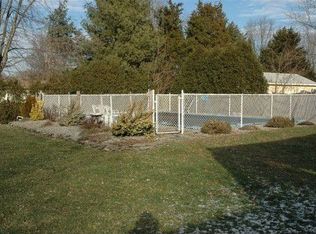 13 Hanover Dr, Cookstown, NJ 08511