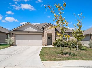 723 Armadillo Dr, Seguin, TX 78155