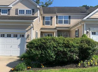 35 Stern Light Dr, Mount Laurel, NJ 08054