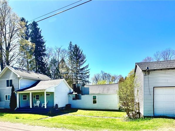 9749 Church St, Farmersville Station, NY 14060