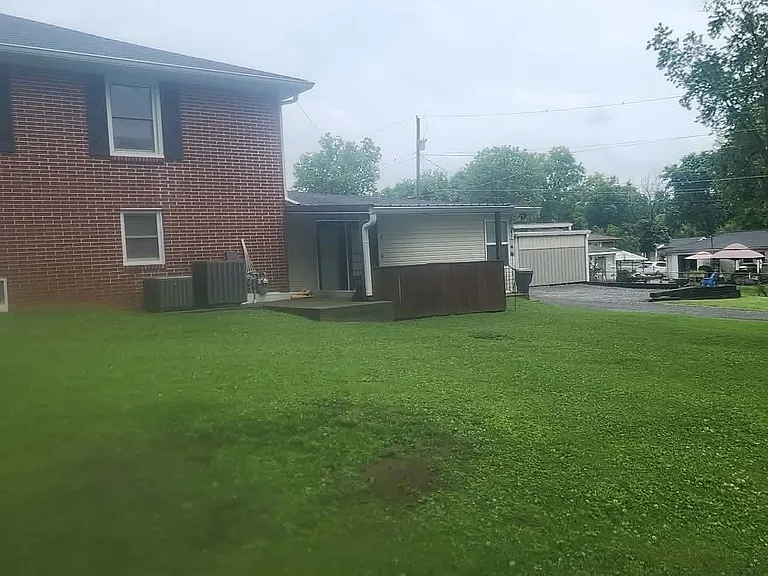 237 Hawkins Ave #B — Photo 14