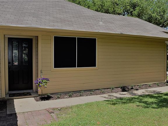 4th image of 5001 Hearthcrest Dr