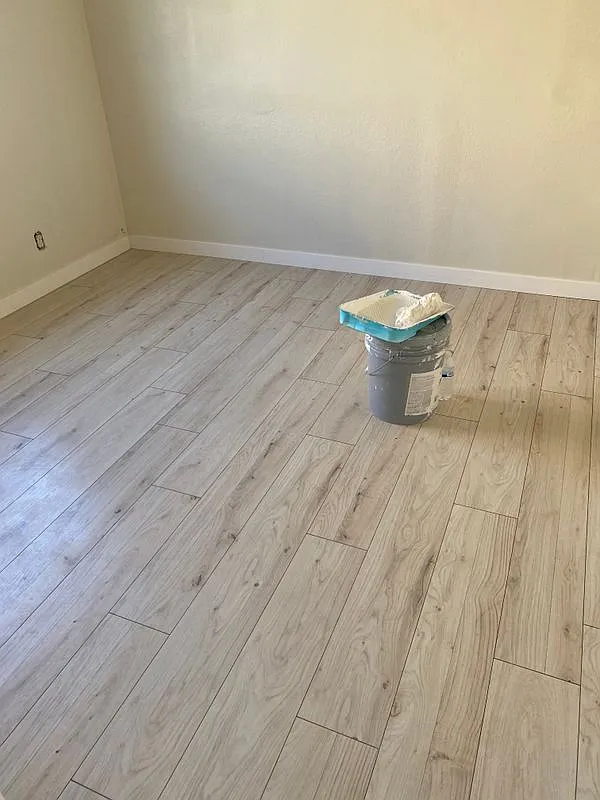 3 bed, 2.0 bath, 1200 sqft, $3,600 — Photo 3