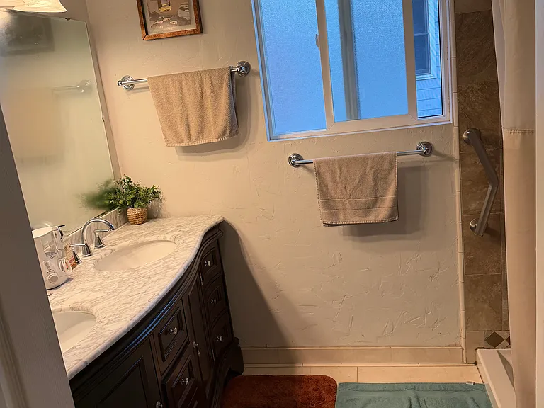 2930 Knoll Dr — Photo 6